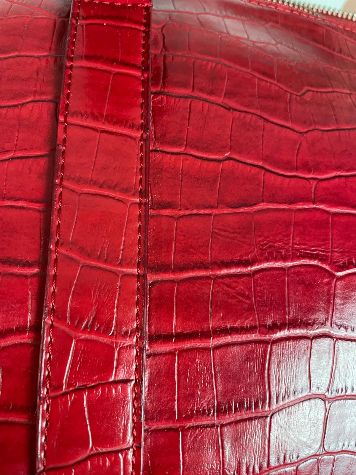 L.Credi Leder Handtasche Schulter in rot mit Kroko-Prägung