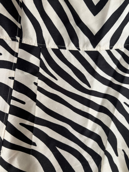 club monaco: Zebra Animal Print Minikleid mit Taschen aus Seide und Baumwolle, M-L