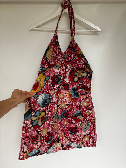 Süßes Minikleid mit Neckholder in rot bunt gemustert, M