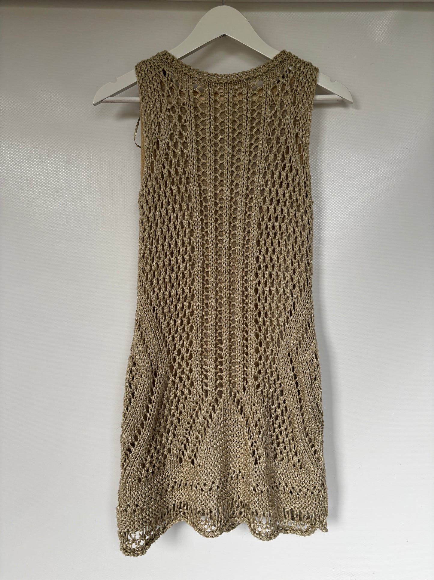 Beiges Strickkleid von Zara, Grobstrick, Lochmuster, S-M
