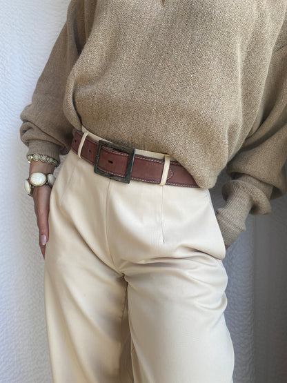 Matter Gürtel in dunkelrot mit eckiger Schnalle, TW 75