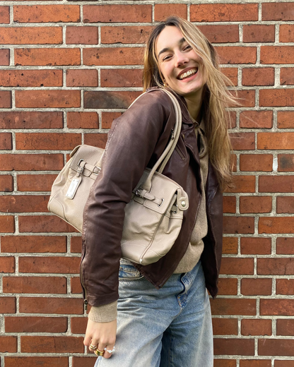 PICARD Echtleder Handtasche beige-creme mit Anhänger-Charm