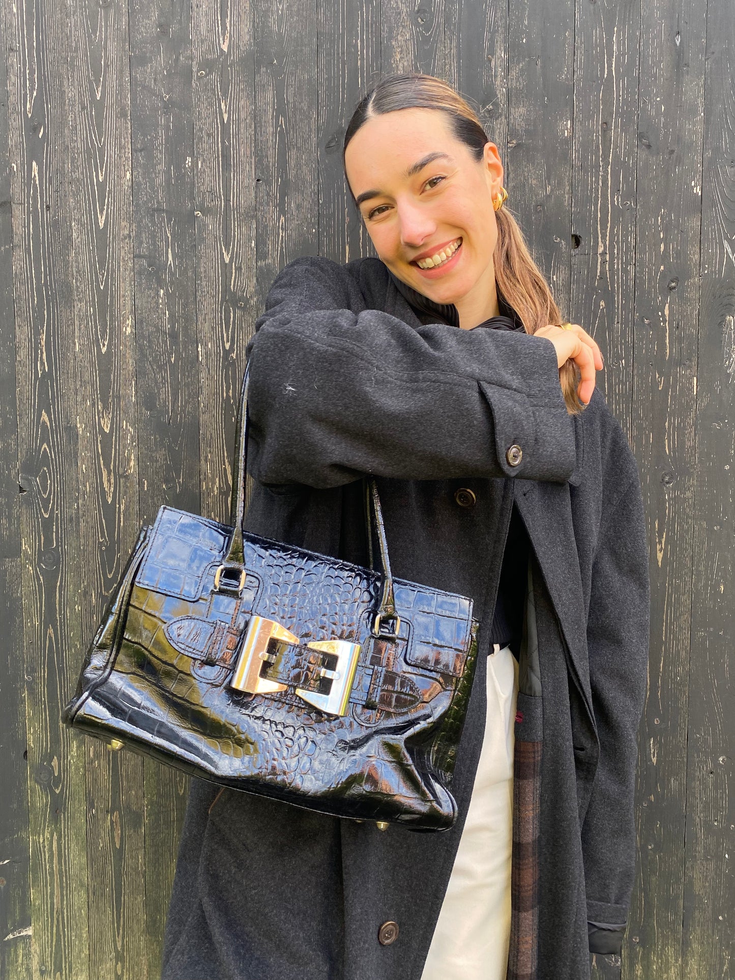 Italienische Vintage Echtleder Handtasche schwarz Kroko Stil glänzend