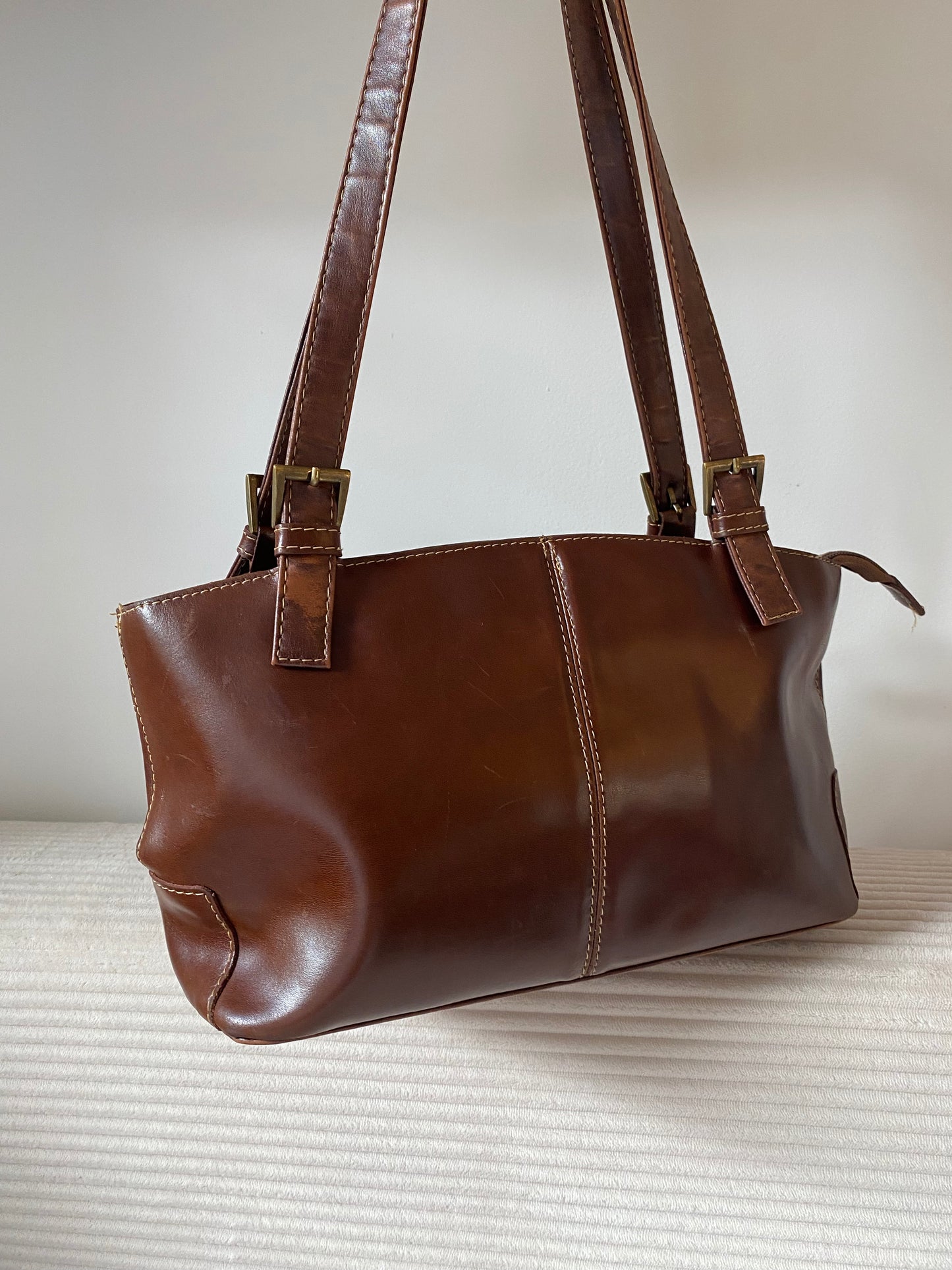 Pre-loved braune klassische Schulter Handtasche mit Reißverschluss