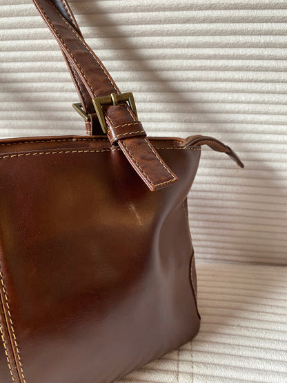 Pre-loved braune klassische Schulter Handtasche mit Reißverschluss