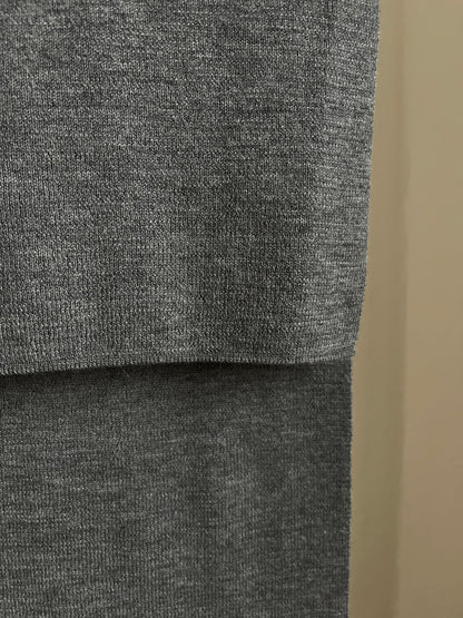 Hochwertiger Giesswein Merinowolle Schal Modell Laubeneck in schiefer grau