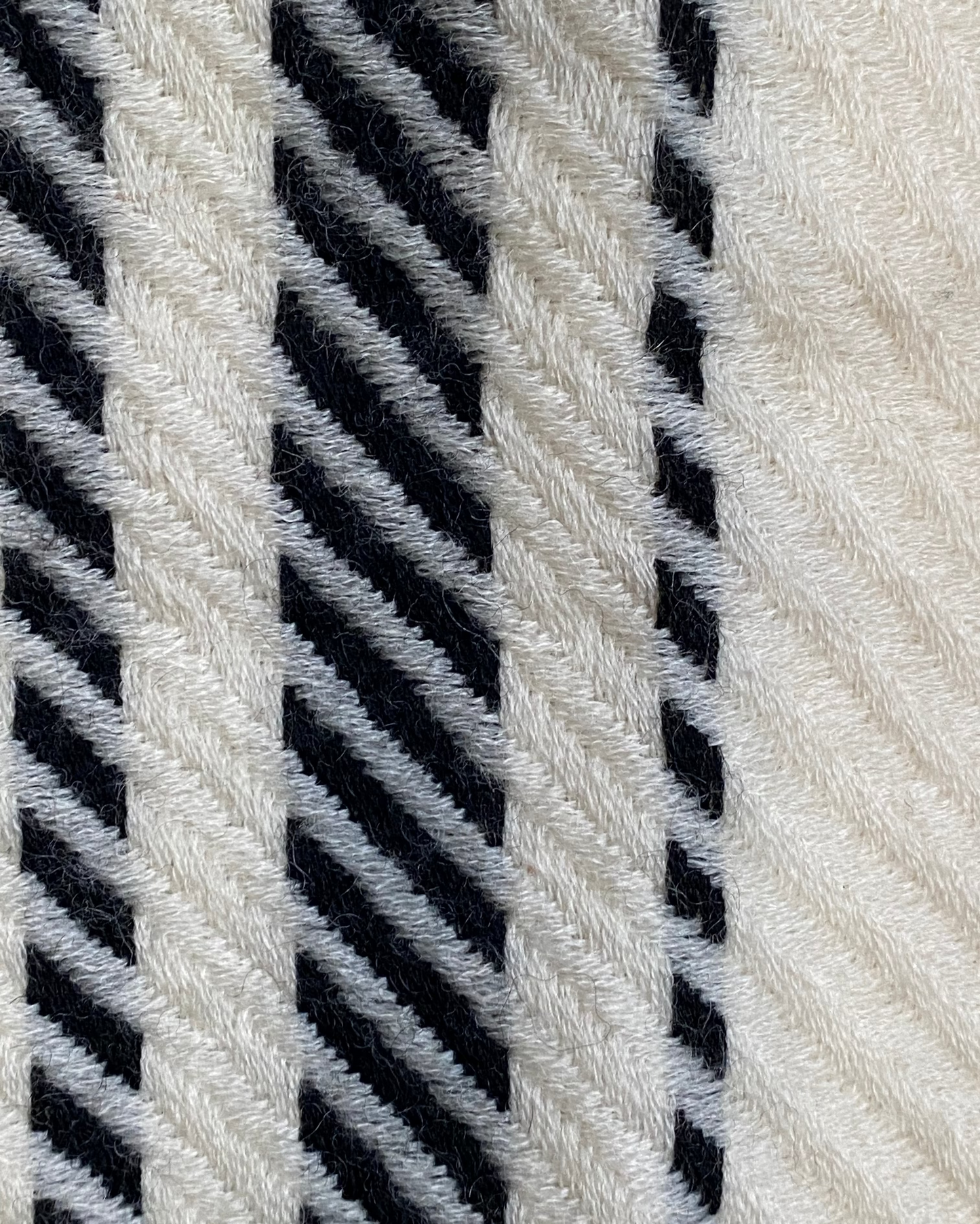 Hooded Scarf Vintage Kapuzenschal in creme mit schwarzen Streifen