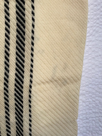 Hooded Scarf Vintage Kapuzenschal in creme mit schwarzen Streifen