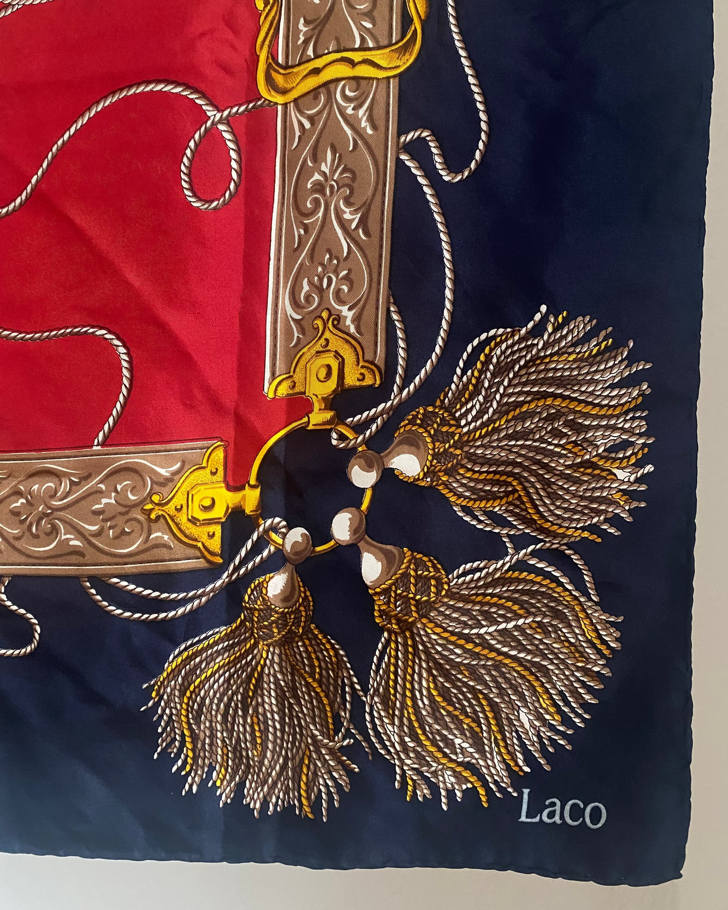 Retro Seidentuch quadratisch in navy-blau weinrot gemustert