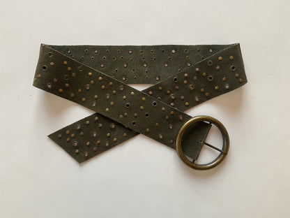 Breiter Wildleder-Optik Gürtel in khaki mit Verzierung, low waist, Onesize