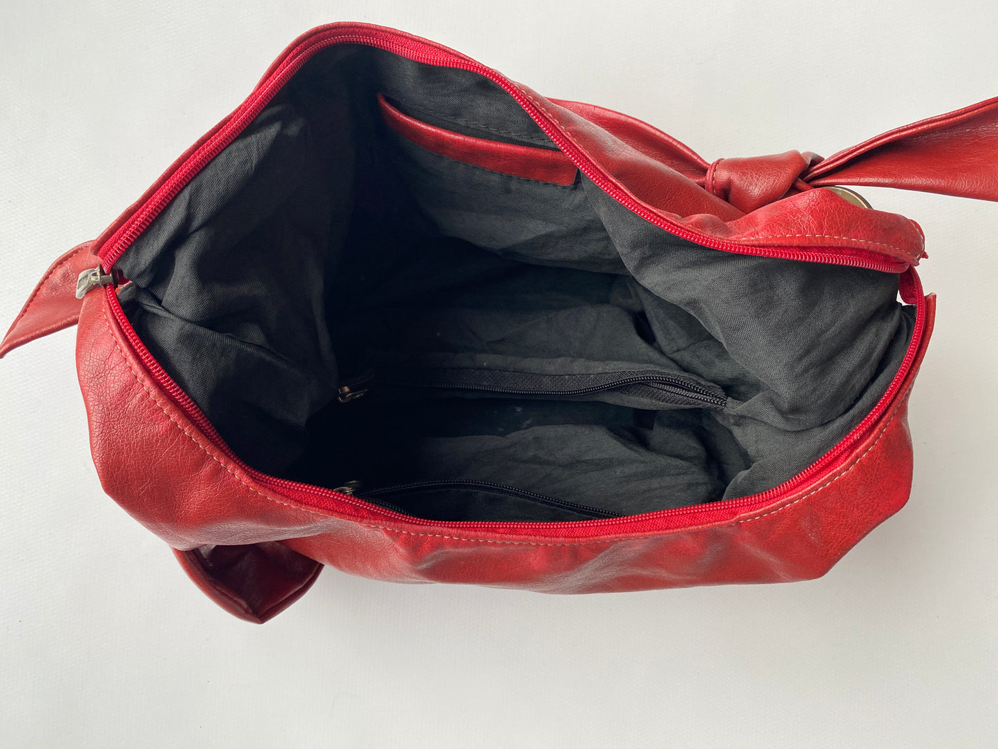 Slouchy Rose Handtasche Kunstleder 3D Verzierung, Schultertasche mit Ringen