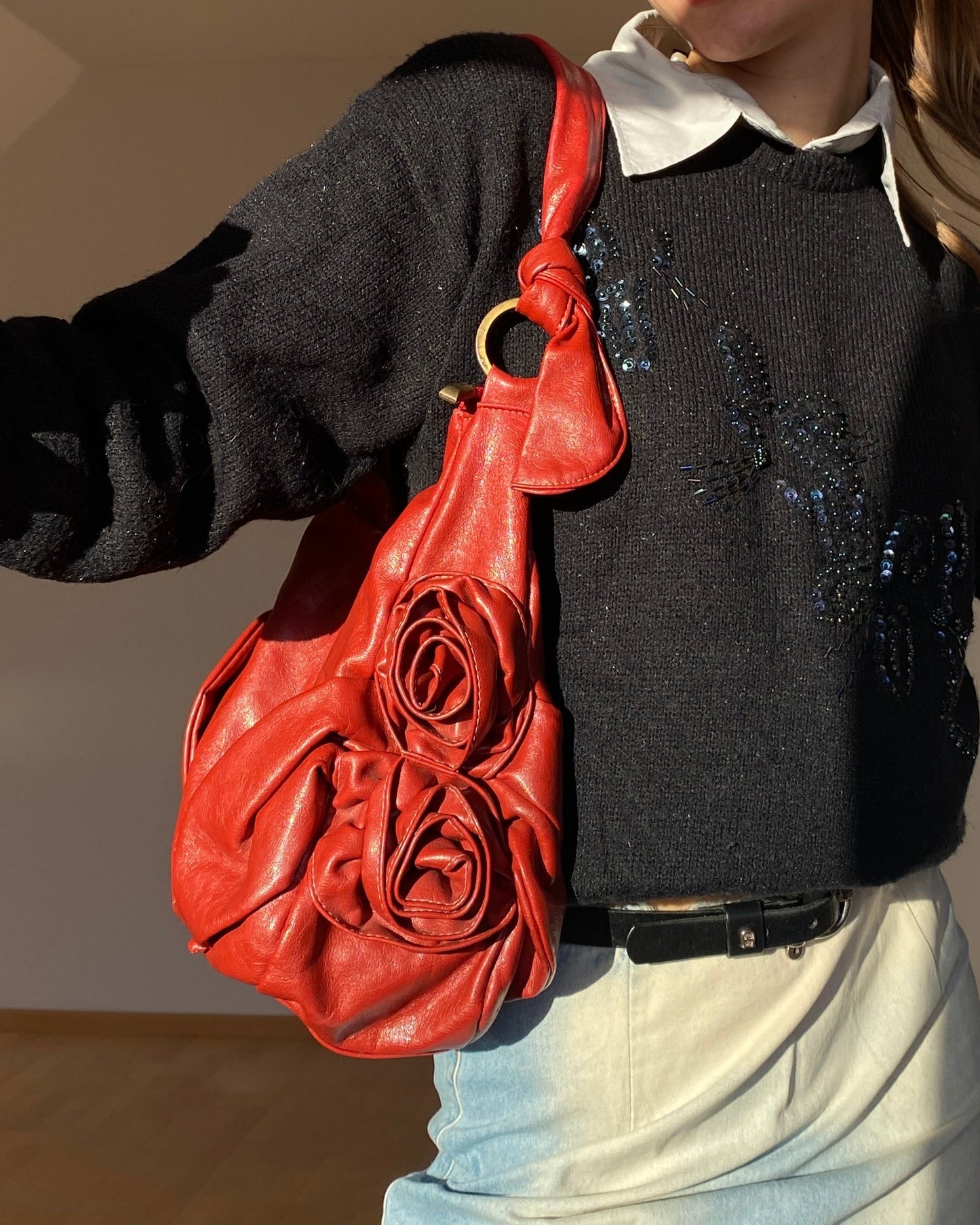 Slouchy Rose Handtasche Kunstleder 3D Verzierung, Schultertasche mit Ringen