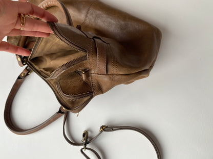 Echtledertasche 5th Avenue in hellbraun mit Crossbody Gurt