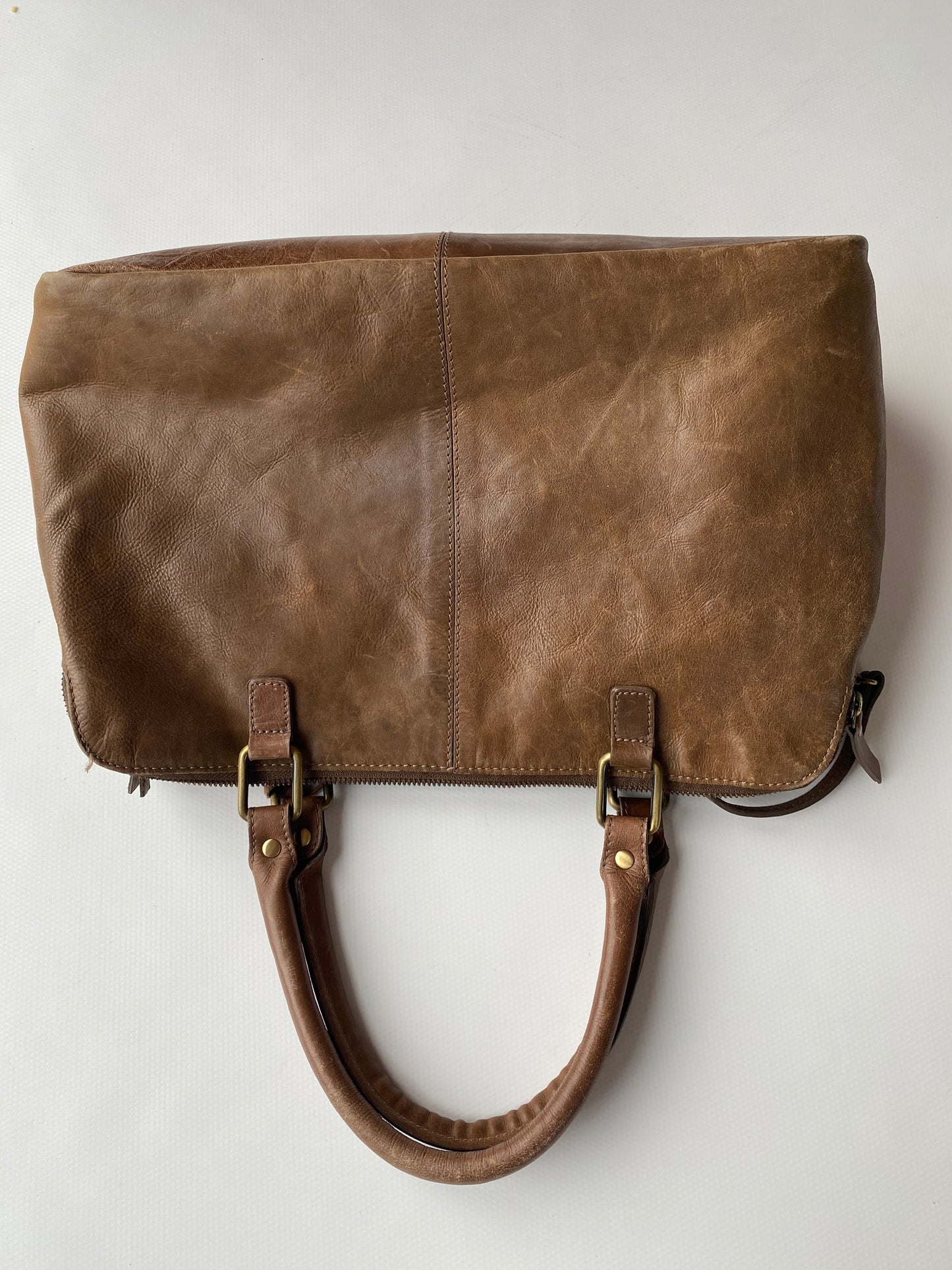 Echtledertasche 5th Avenue in hellbraun mit Crossbody Gurt