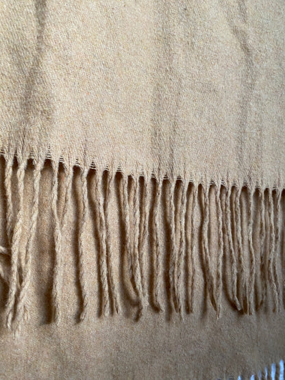 OPUS Schal in hellbraun beige kamel mit Fransen