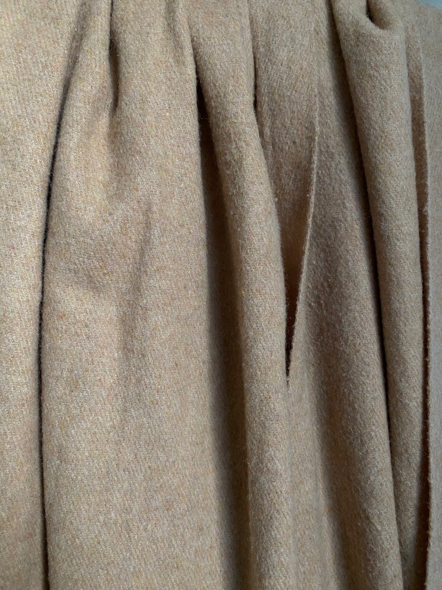 OPUS Schal in hellbraun beige kamel mit Fransen