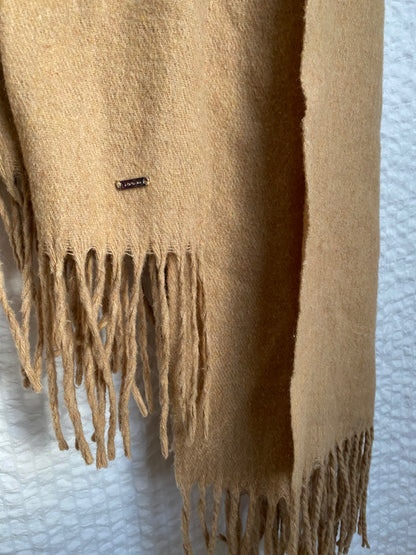 OPUS Schal in hellbraun beige kamel mit Fransen