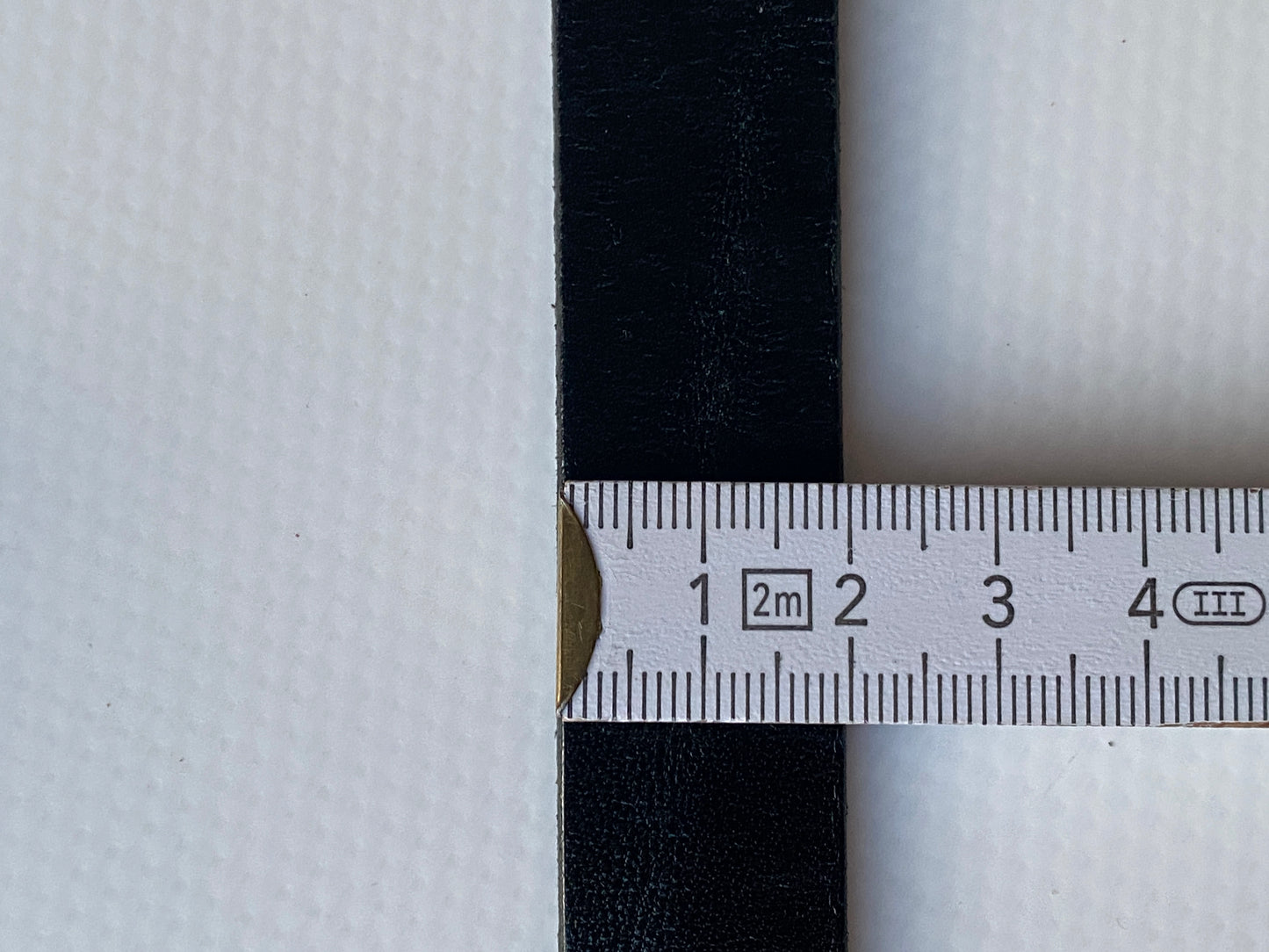 Etienne Aigner Ledergürtel schwarz mit Silber-Akzenten, 75