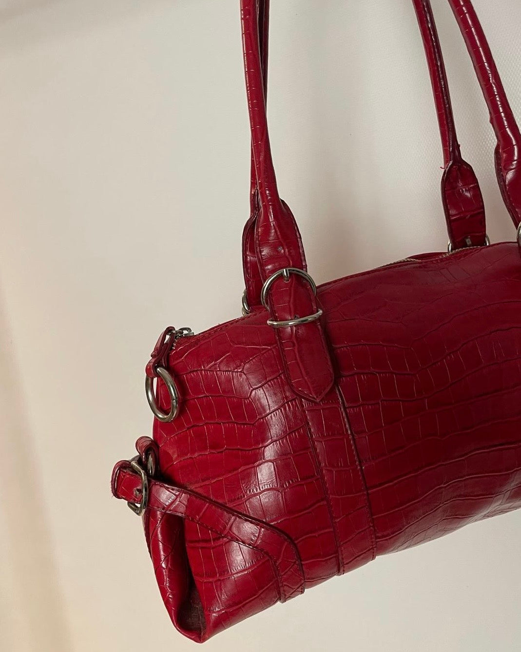 L.Credi Leder Handtasche Schulter in rot mit Kroko-Prägung