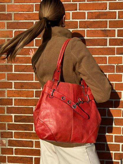 Rote Leder Handtasche mit Silber Schnallen baggy Hobo Stil
