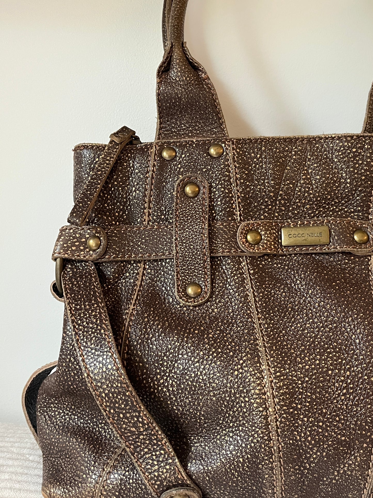 Coccinelle Ledertasche braun gold glänzend Luxus Designer Bag