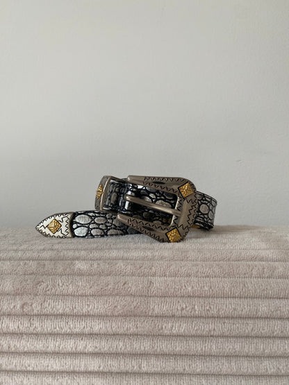 Schlangenoptik Gürtel in silber-schwarz, schmal, verziert, TW 75