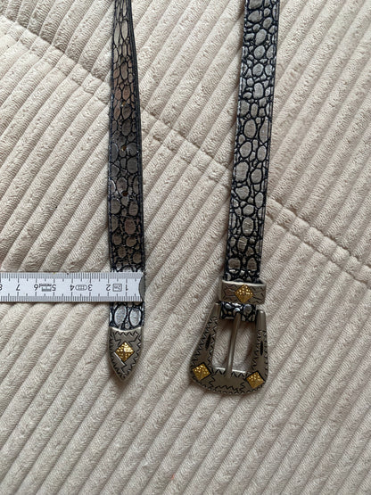 Schlangenoptik Gürtel in silber-schwarz, schmal, verziert, TW 75