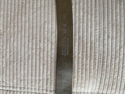 Ledergürtel taupe mit verzierter Silber-Metall-Schnalle, TW 95