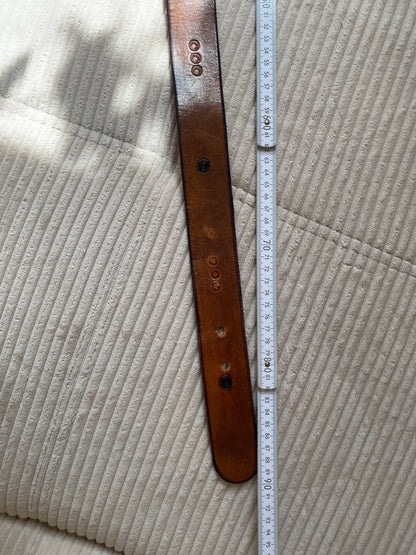 Rustikaler Ledergürtel mit Handwerk-Schnalle, dunkelbraun, TW 80