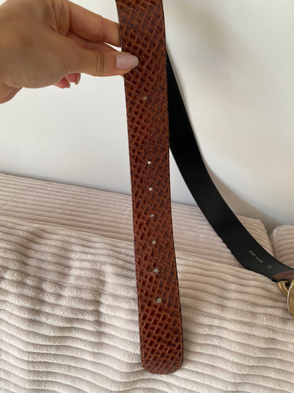 Schlangenoptik Ledergürtel in Kastanienbraun mit Goldschnalle, TW 80