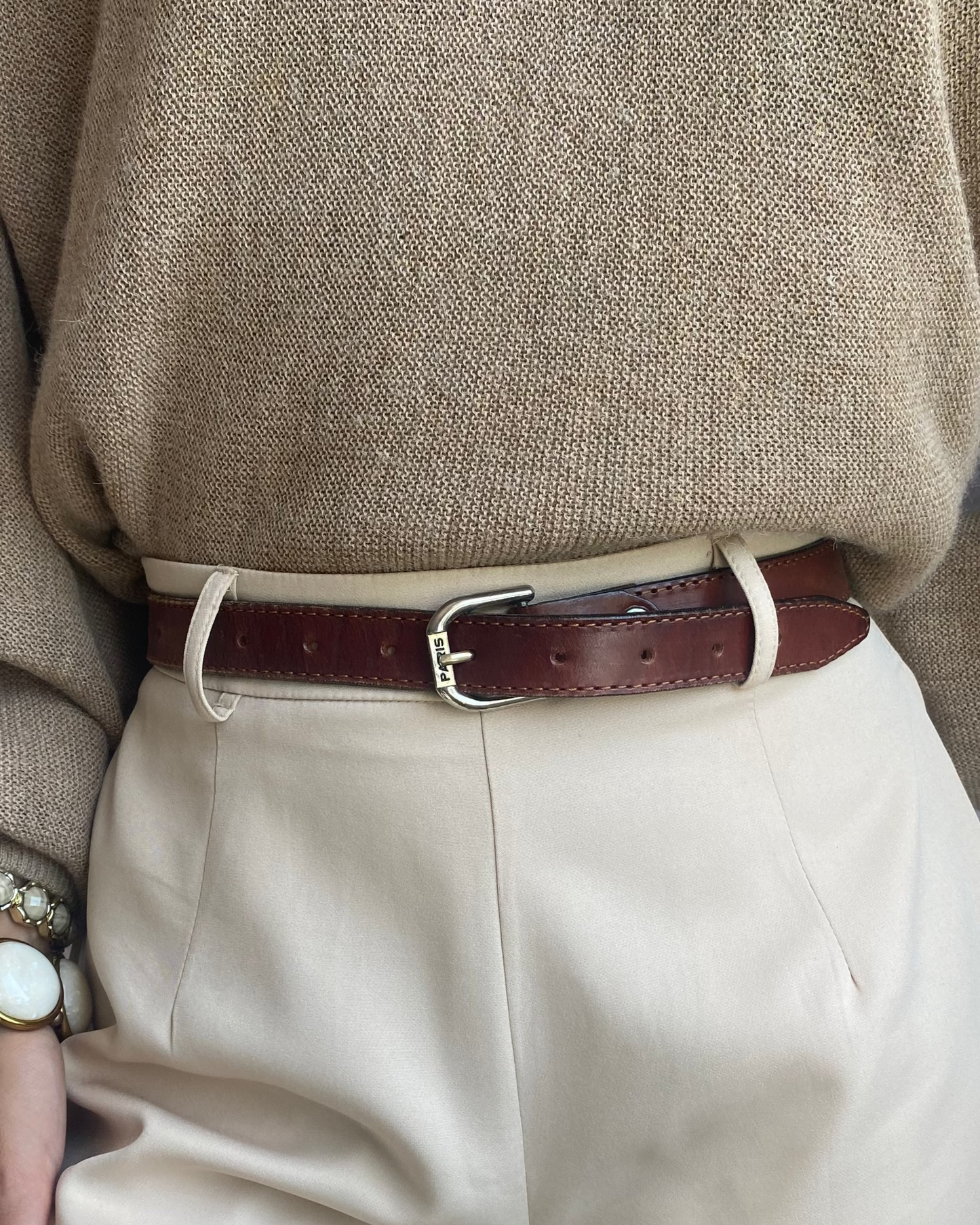 Schmaler weinroter Echtledergürtel mit Silber-Schnalle, Einheitsgröße