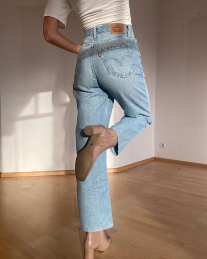 Levi's Jeans hellblau denim Culotte Stil Wide Leg, W26 - S