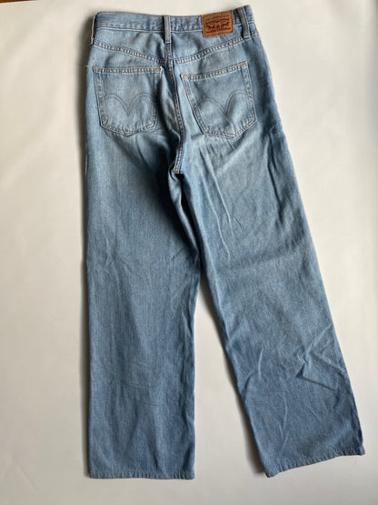 Levi's Jeans hellblau denim Culotte Stil Wide Leg, W26 - S