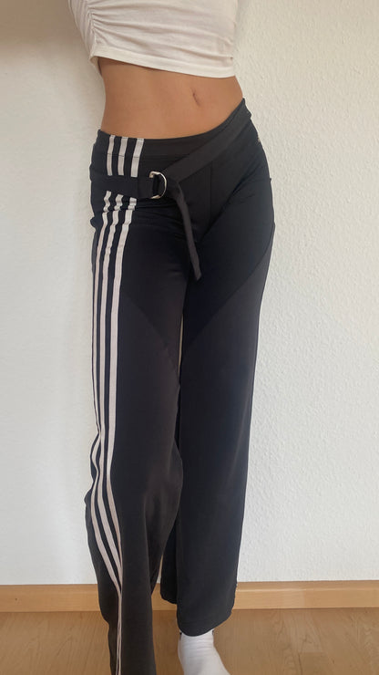 2006 adidas wide leg Hose, yoga pant Stil, schwarz weiß, XS, S
