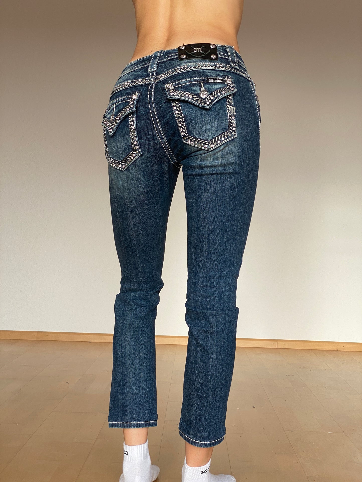 Miss Me 2000er Jeans dark denim mit Glitzersteinen, S,M