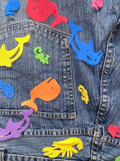 2000er denim Jeans here & there mit bunten 3D-Applikationen, S