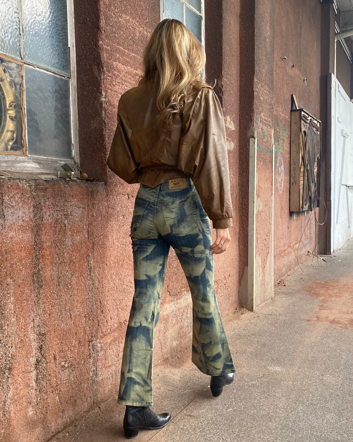 y2k Batik Acid-Wash-Jeanshose, flared, denim gelb, S