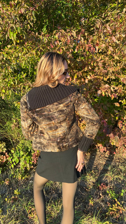 Cheshire asymmetrische Kunstfelljacke in braun schwarz mit Kragen, S