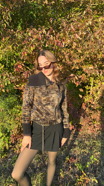 Cheshire asymmetrische Kunstfelljacke in braun schwarz mit Kragen, S