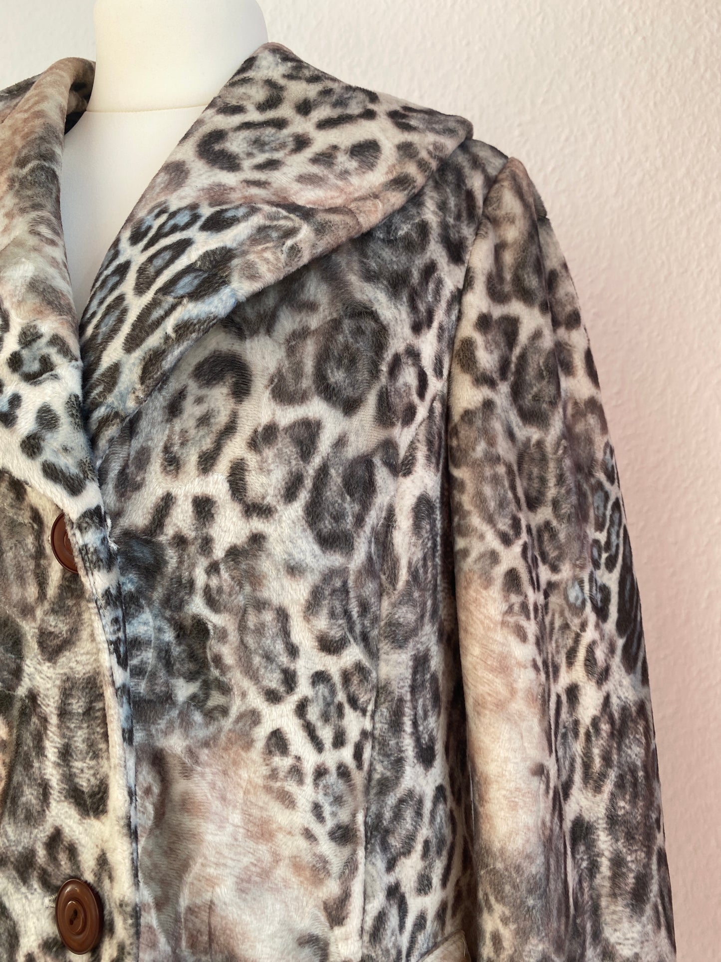 Leopard Muster weiß grau silber Jacke mit Kragen, S,M