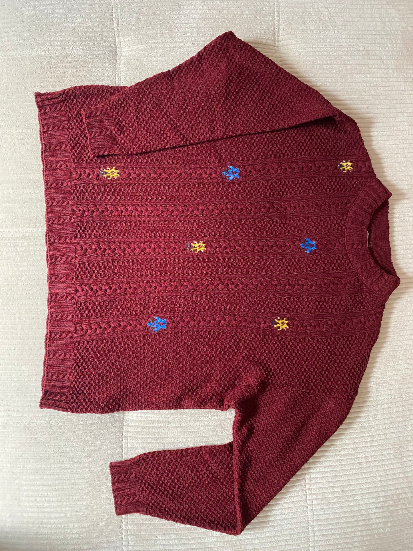 Vintage Zopfstrick Pullover in weinrot mit Stickerei, oversize, S,M,L