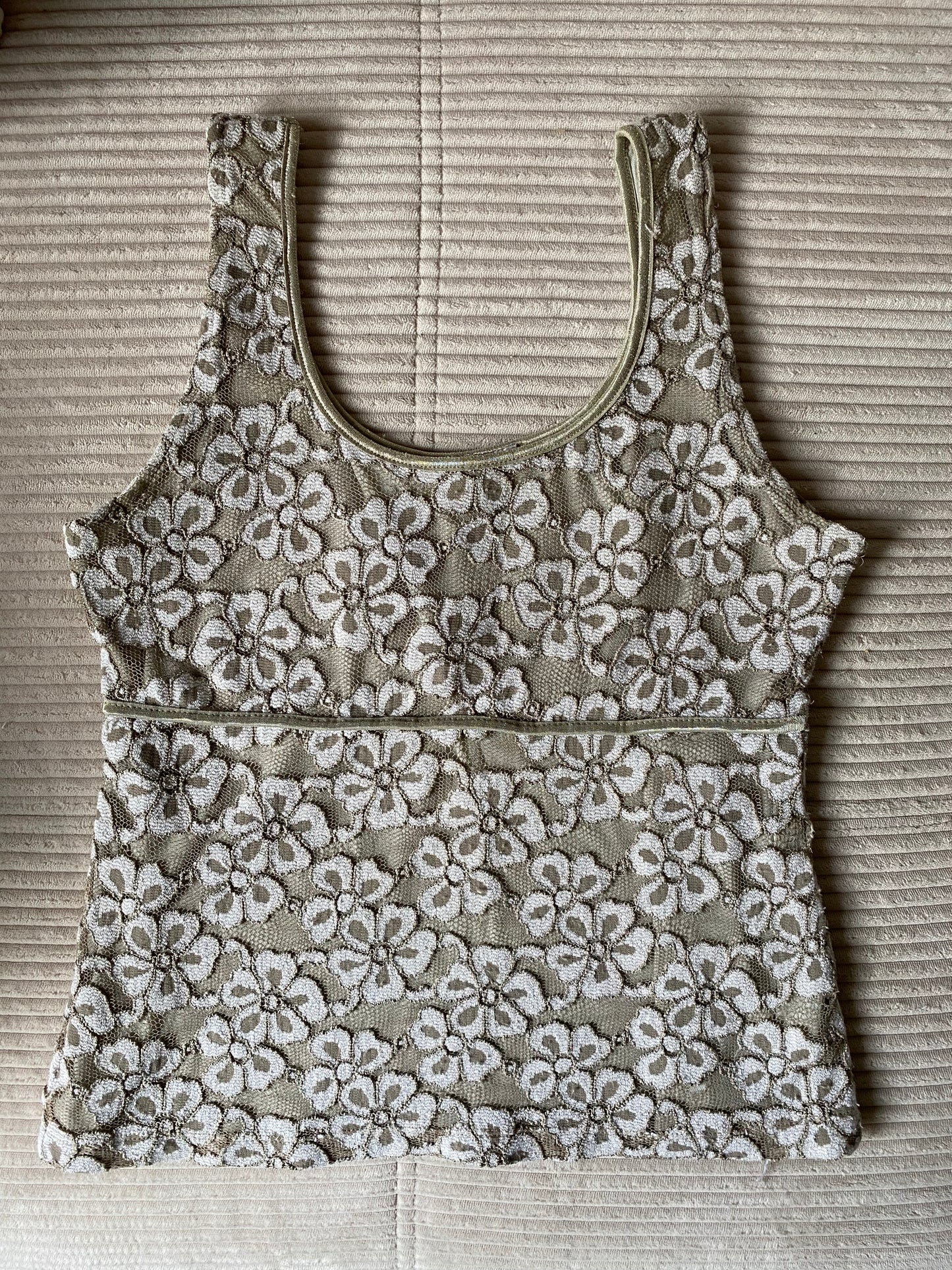 Spitzenbesetztes Cami in beige khaki, Stretch-Top, M