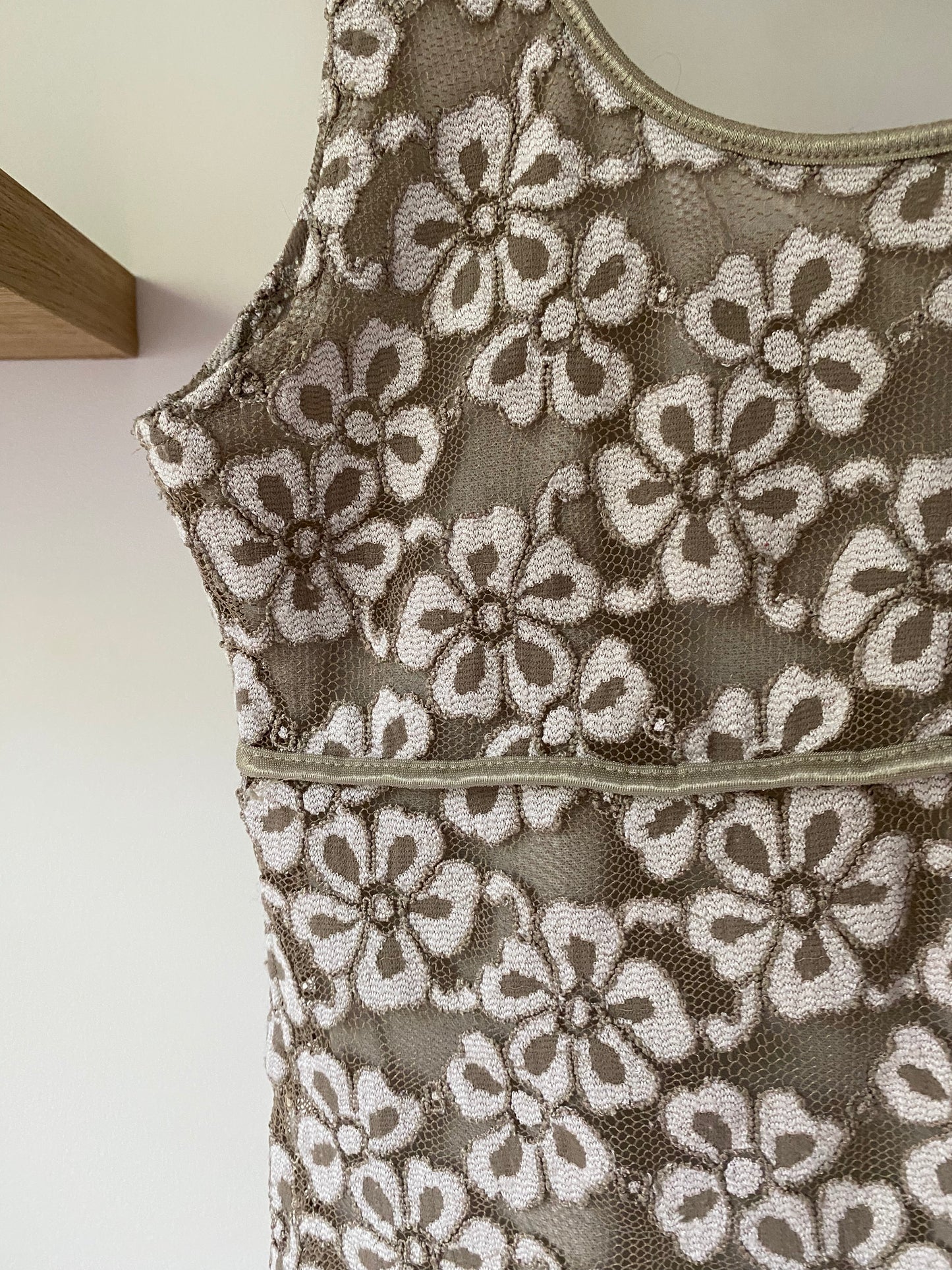 Spitzenbesetztes Cami in beige khaki, Stretch-Top, M