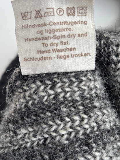 Dicker Schurwolle Strickpullover in grau-weiß gemustert, oversize S,M