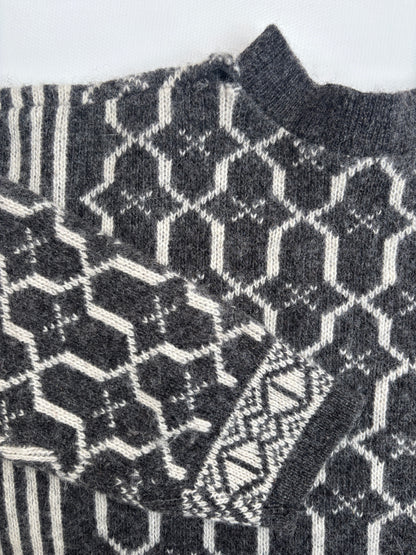 Dicker Schurwolle Strickpullover in grau-weiß gemustert, oversize S,M