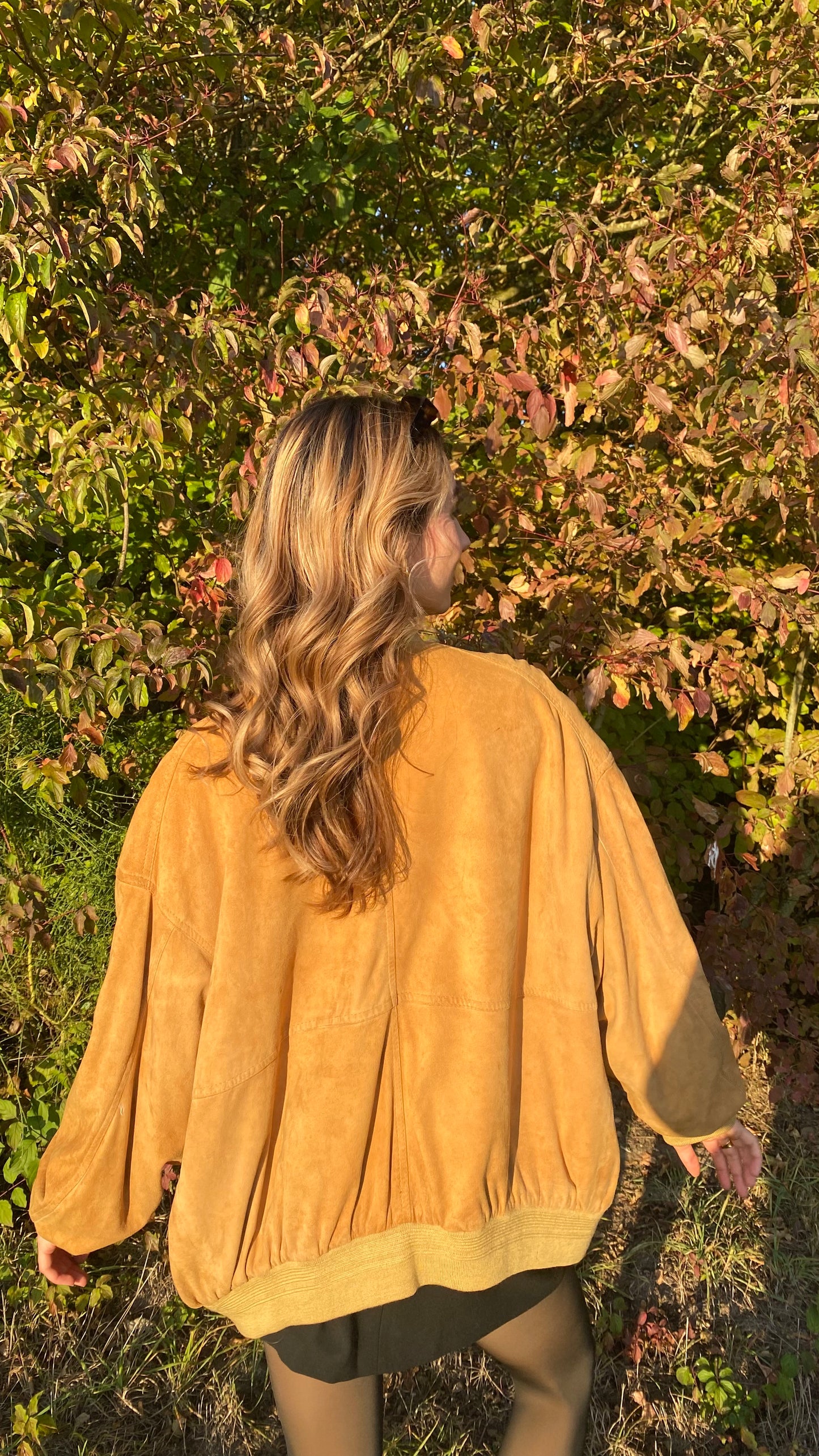 Wildleder Jacke 90er in hellbraun senfgelb mit Taschen, oversize S,M,L