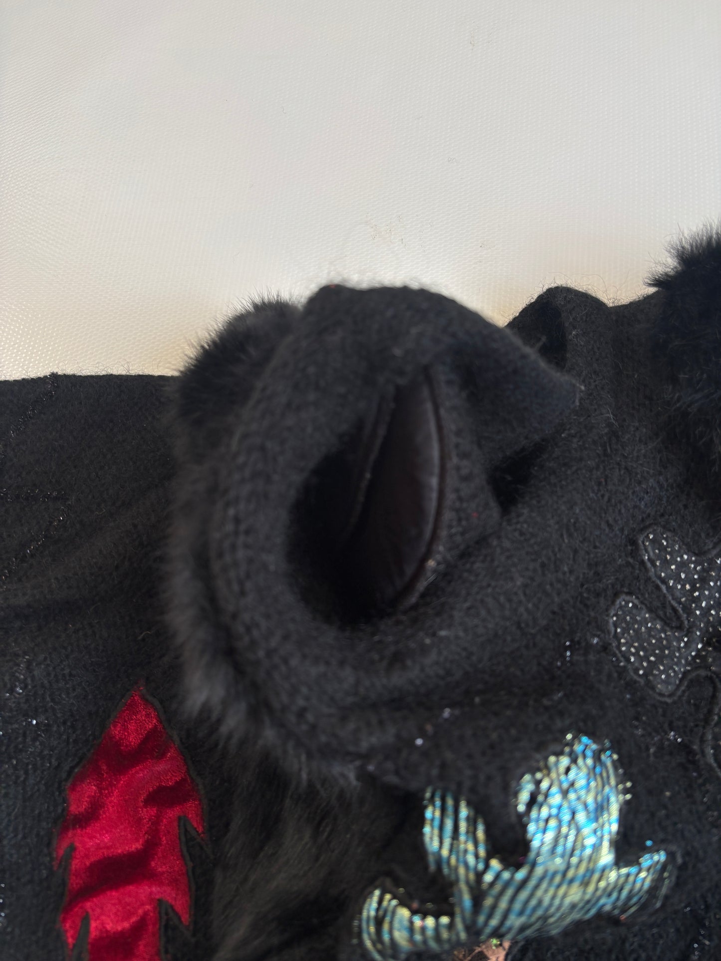 Mohair 80er Jahre Pullover mit Kunstfellbesatz und Verzierungen, schwarz, S,M