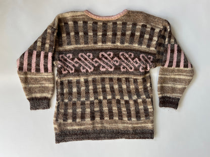 Handgestrickter Pullover in creme-beige mit rosa Muster, Unikat, S,M