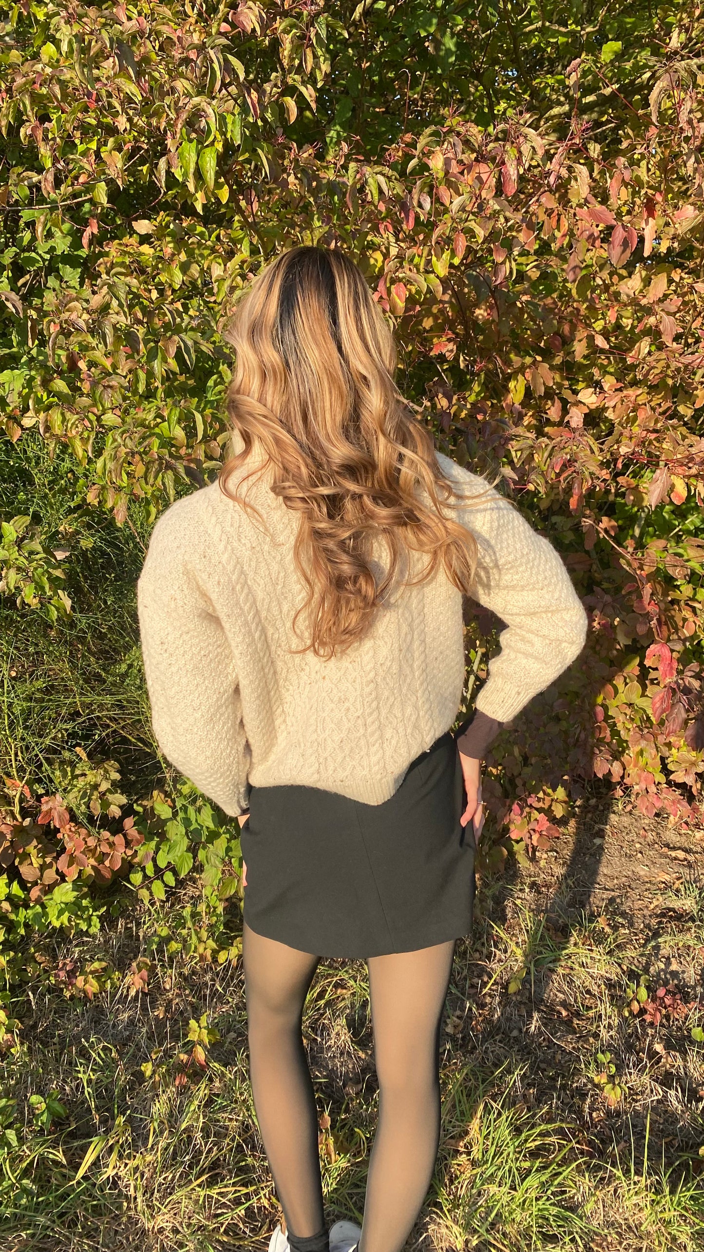 Cozy Grobstrick Rollkragenpullover in beige mit Zopfmuster, S,M