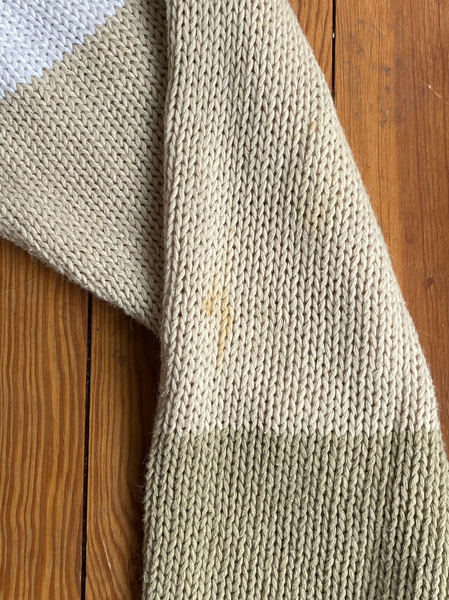 Vintage Grobstrickpullover mit gestickten Blumen in beige, oversize XL